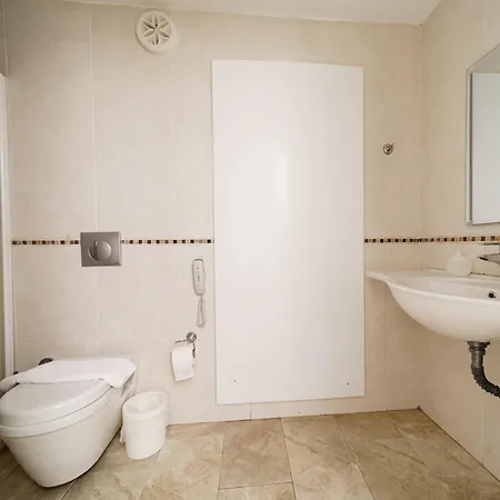Costa Sariyaz מלון 3*