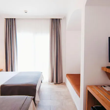Costa Sariyaz מלון 3*
